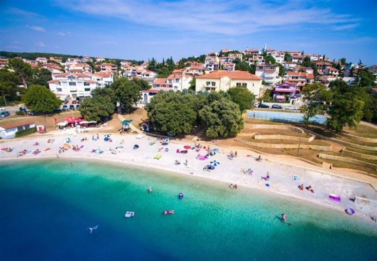 Apartmani Delas 2 Pjescana Uvala Exterior foto