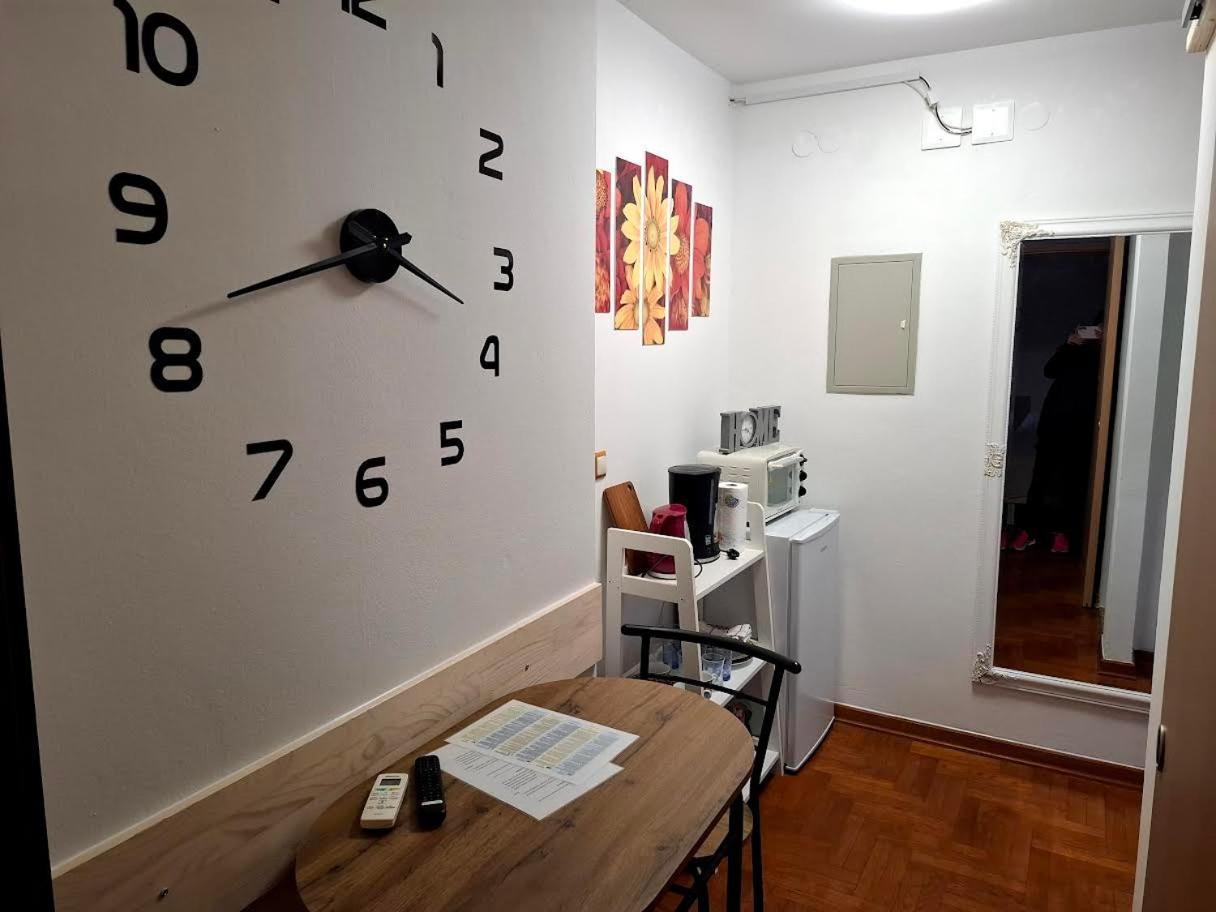 Apartmani Delas 2 Pjescana Uvala Exterior foto